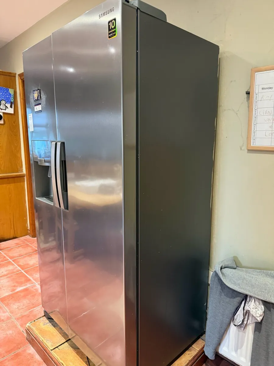 Samsung American style refrigerator - Image 2