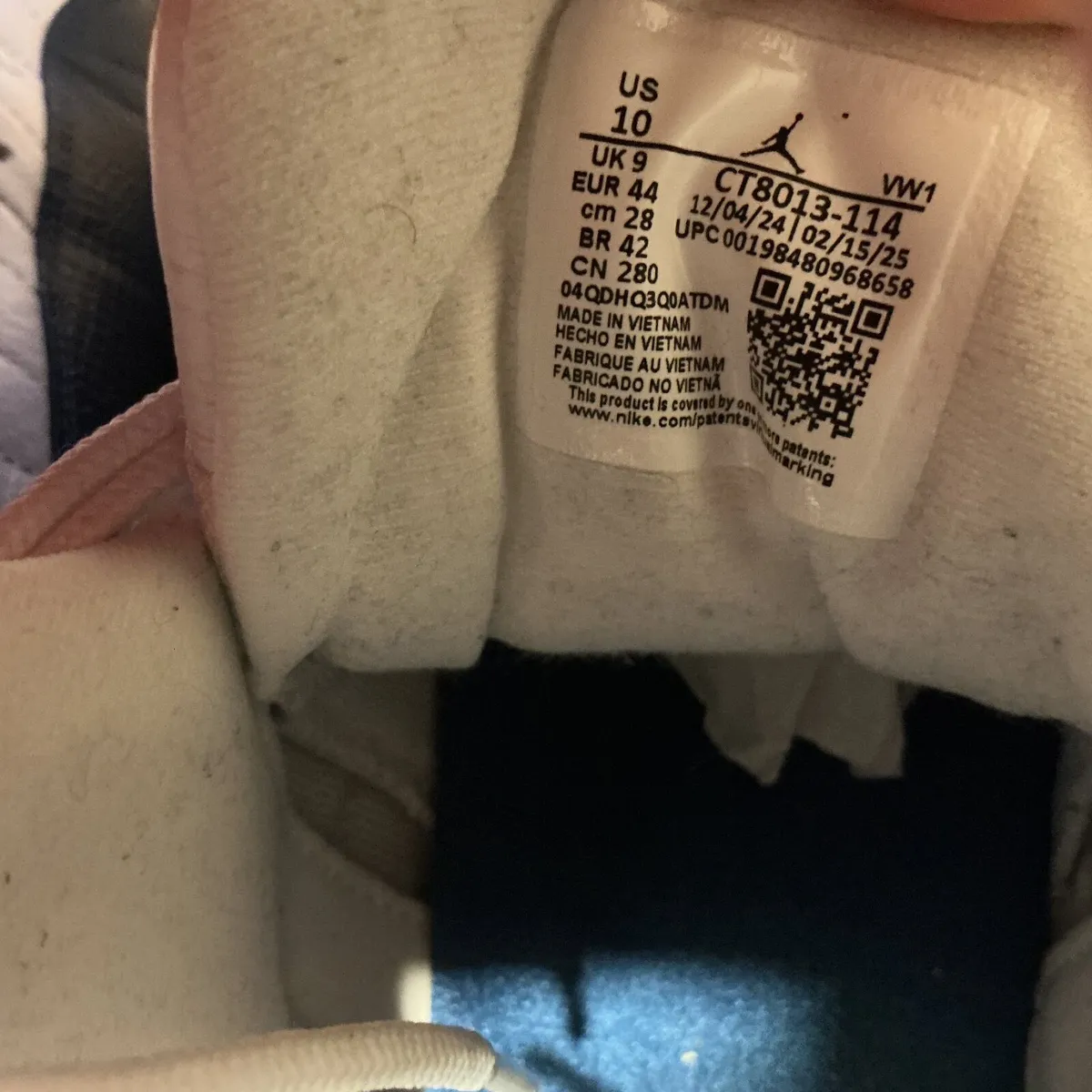 Air Jordan 12 and Nike Air Max Sndr - Image 2