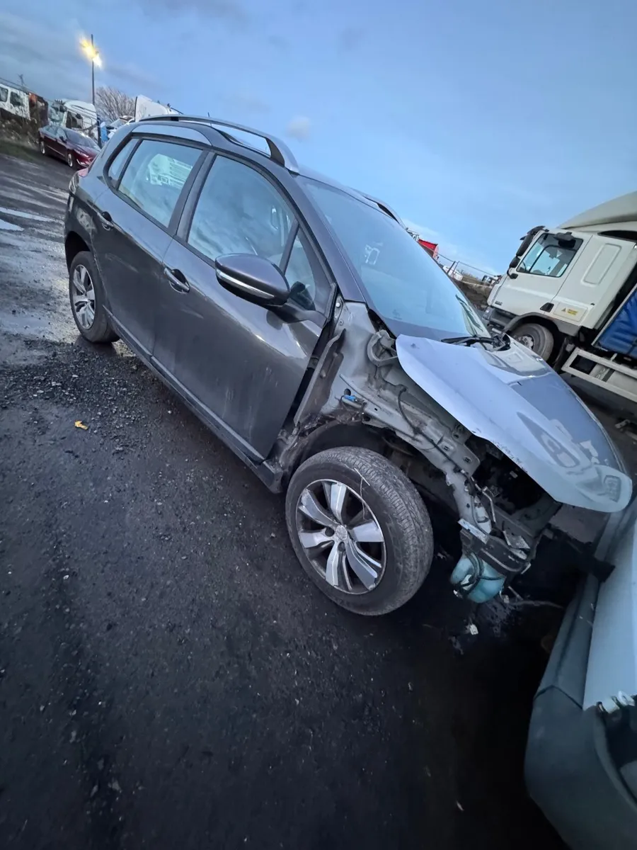 Peugeot 2008 2015 - Image 1
