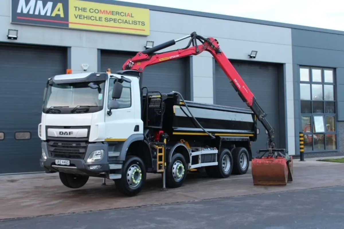 2023 DAF CF 450 8X4 TIPPER GRAB - Image 3