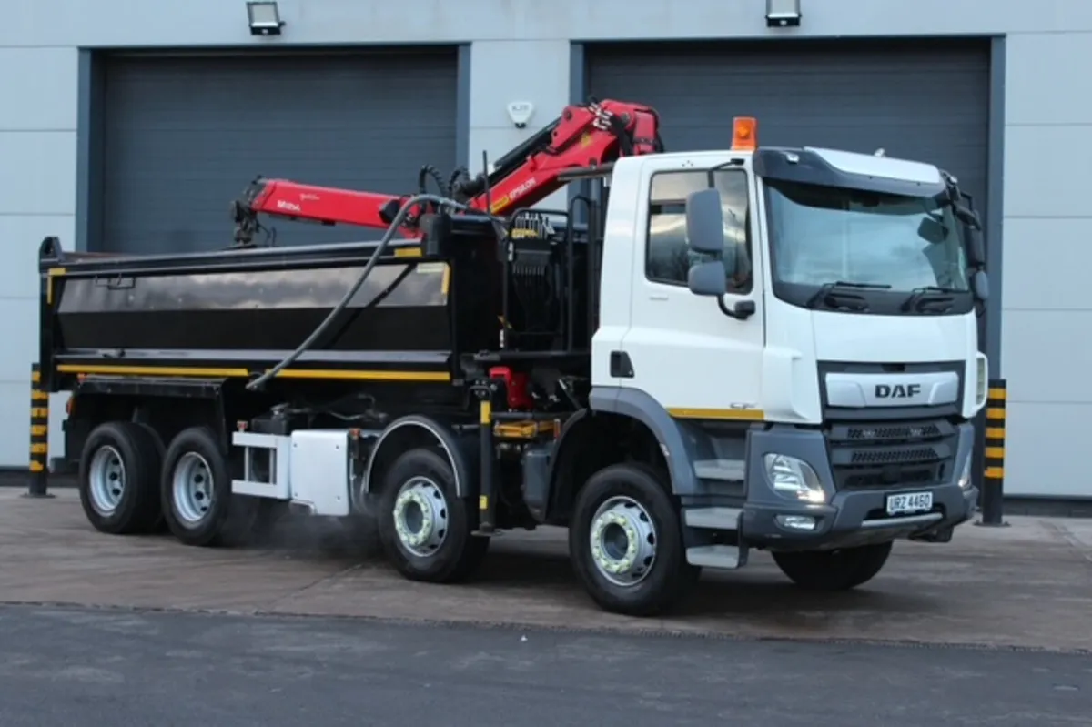 2023 DAF CF 450 8X4 TIPPER GRAB - Image 1