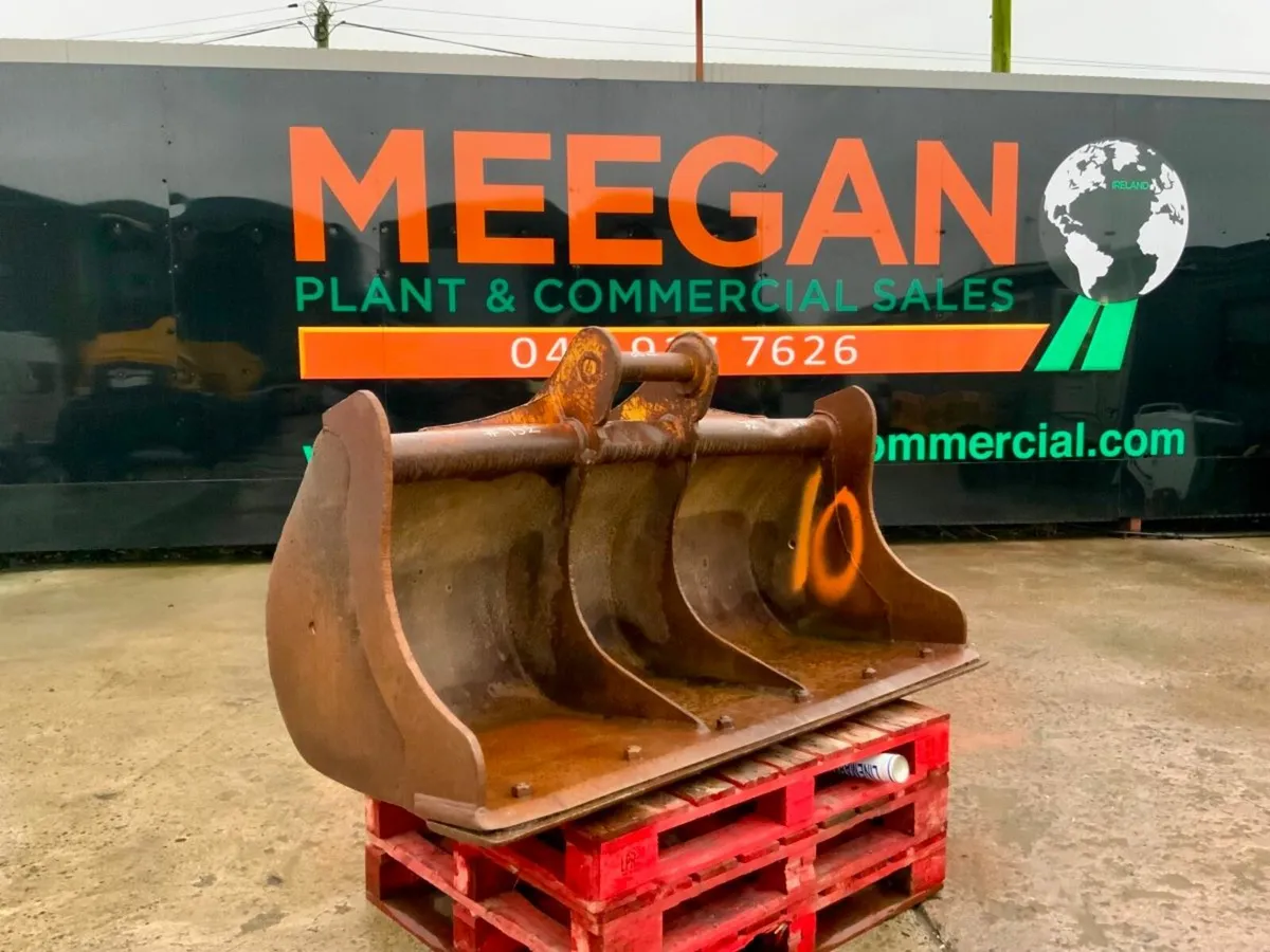 72" GRADING BUCKET......80mm PINS........952. - Image 1