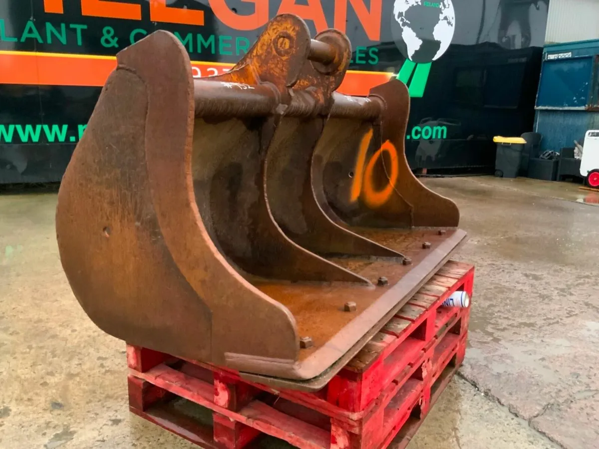 72" GRADING BUCKET......80mm PINS........952. - Image 3