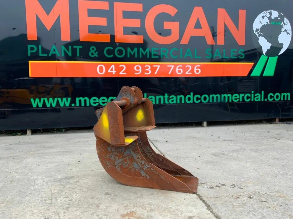 S45 TILT ROTATOR ROAD CROSSING BUCKET.....183 - Image 1