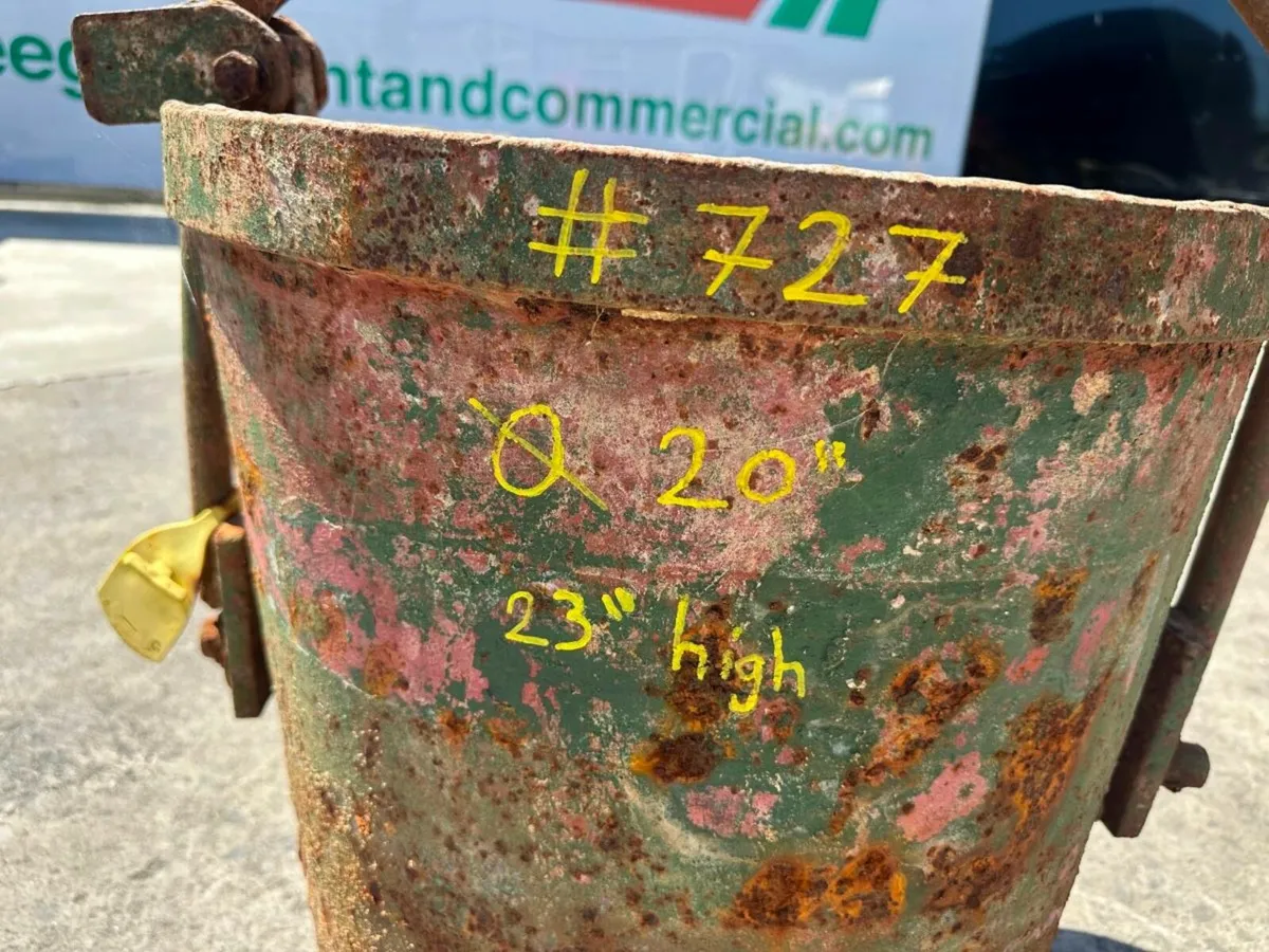 100 ltr CONCRETE TIPPING RUBBLE SKIP POT...727. - Image 2