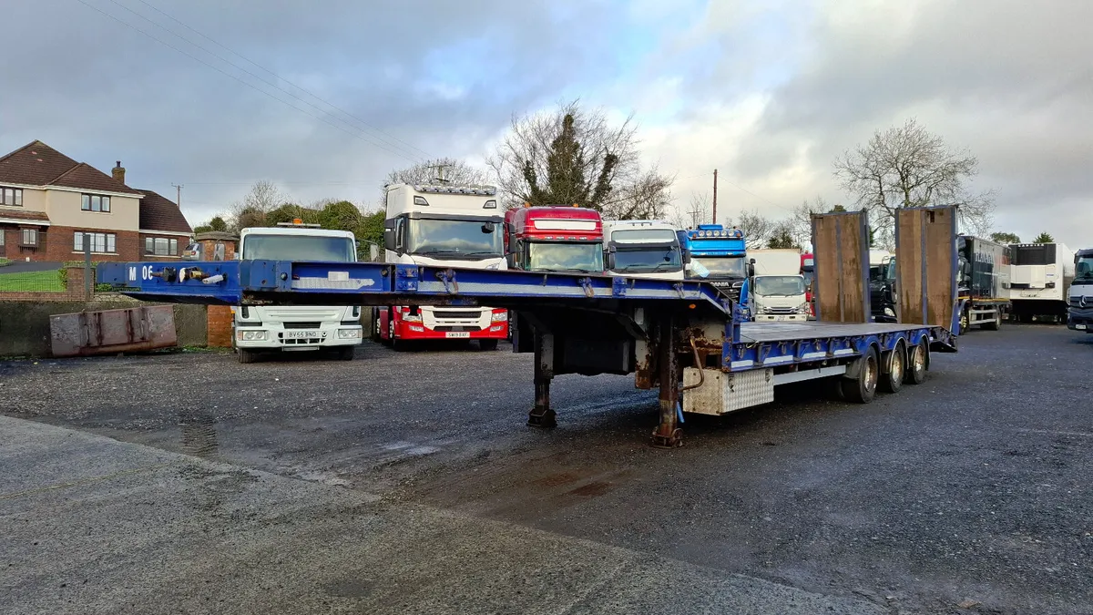 2009 M & G  Low Loader , 3 Axle - Image 4