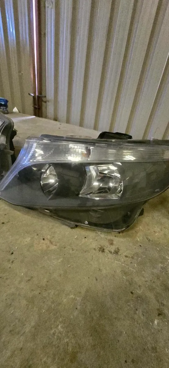 Mercedes vito w447 lights - Image 3