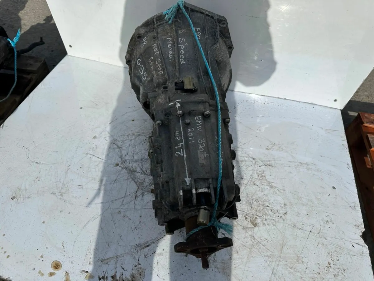 2011 BMW E90...320D  GEARBOX ....P8G35 - Image 3