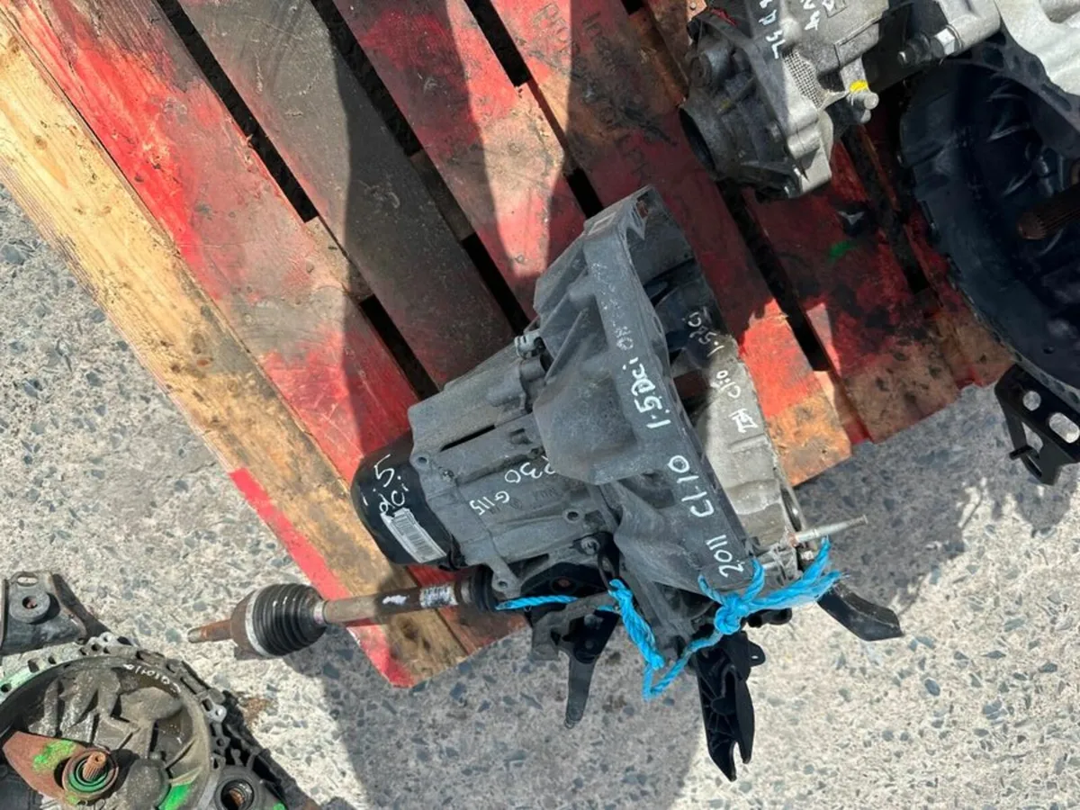 2011 RENAULT CLIO 1.5 DCI GEARBOX ...P30G115 - Image 3