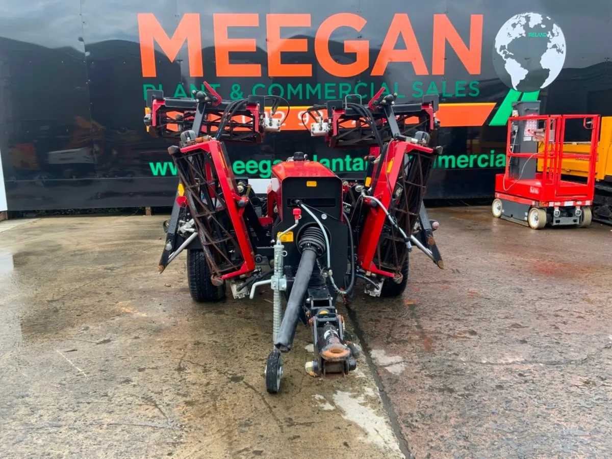 2018 TORO tn 7490 FINISHING MOWER......16ft WIDE. - Image 4