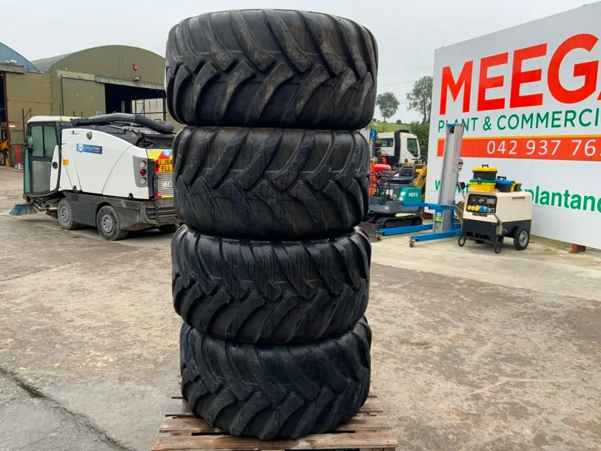 500/600/22.5.......9 TONNE DUMPER TYRES....1124. - Image 2