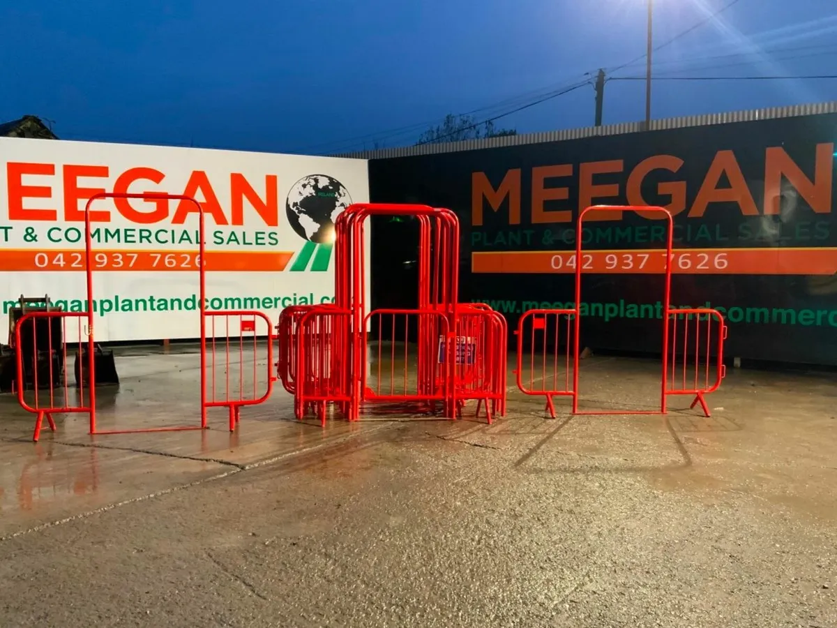 WALK THROUGH PEDESTRIAN BARRIERS.....114v. - Image 1