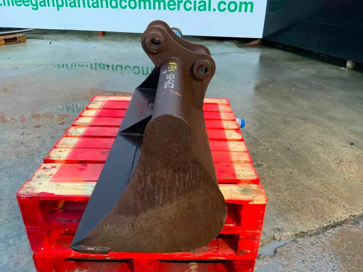 62" GRADING BUCKET......45mm PINS......73s. - Image 3