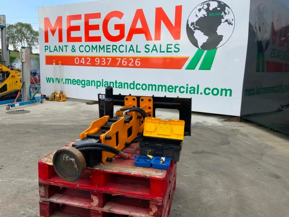 UNUSED SKID STEER HAMMER / POST DRIVER....376w. - Image 4