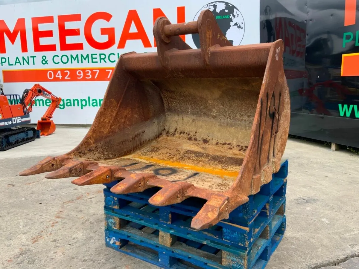 48" JCB DIGGING BUCKET.....80mm PINS.......1191t. - Image 2