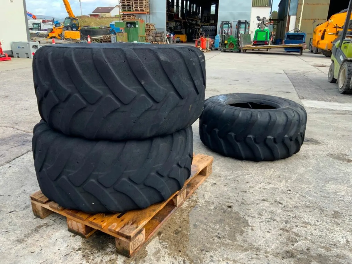 500 / 60 /22.5 LGP DUMPER TYRES......TA9. - Image 1