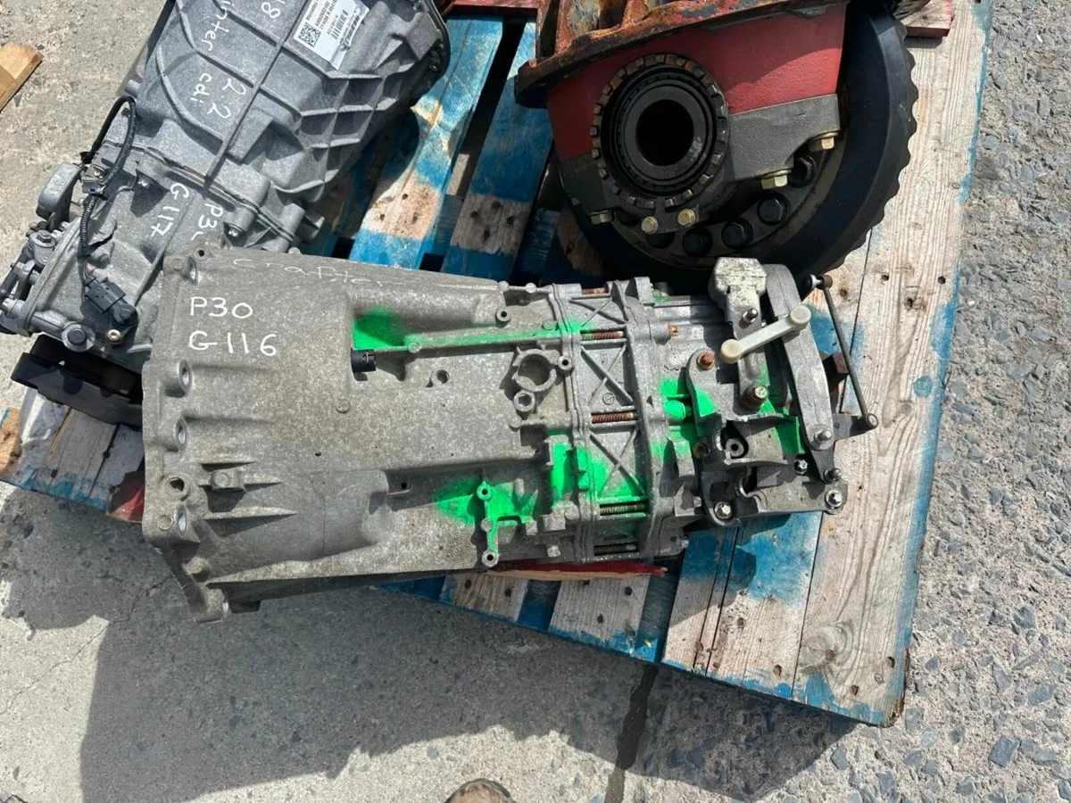 2010 VW CRAFTER 2.5 DIESEL GEARBOX ...P30G116 - Image 1