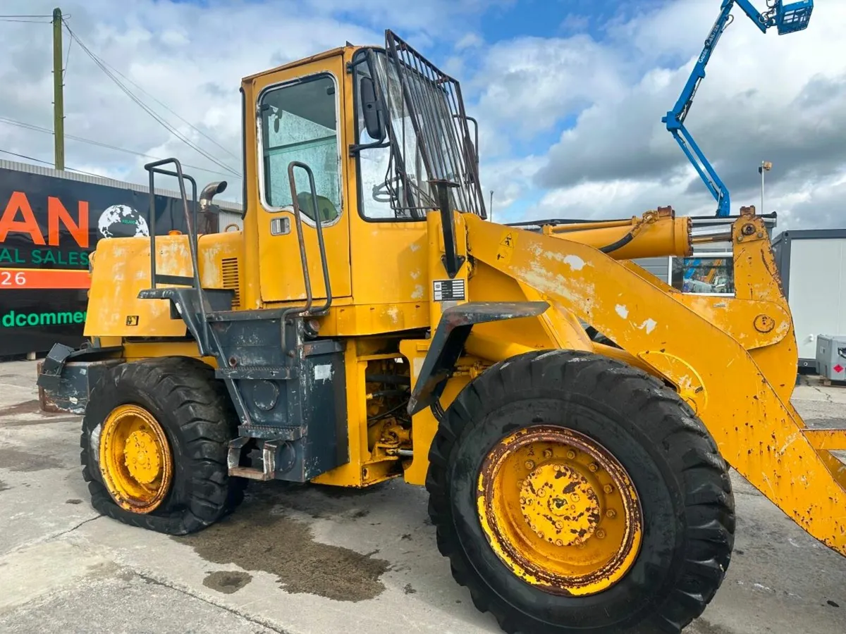 SEM ZL30F LOADING SHOVEL...SPARES OR REPAIR - Image 1