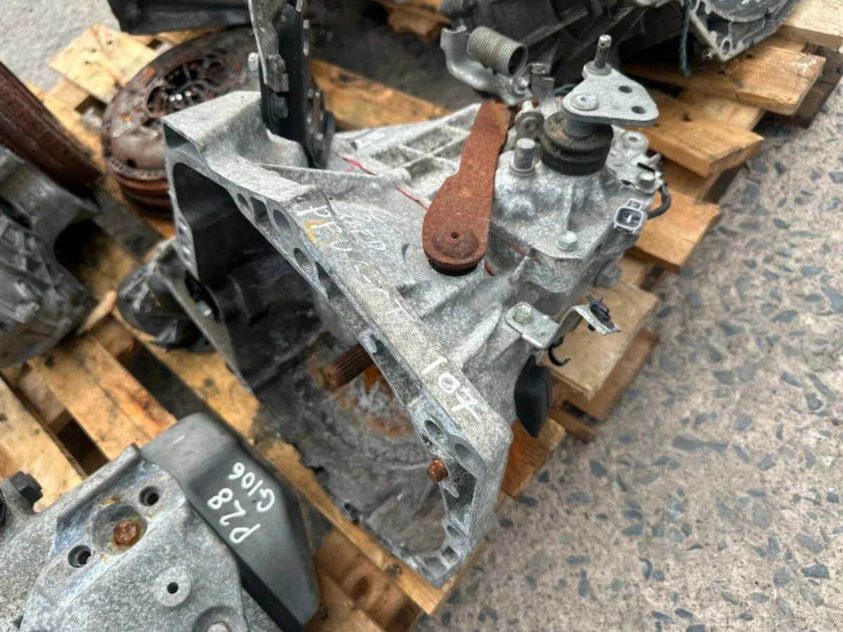 2013 PEUGEOT 107 PETROL GEARBOX....P28G110 - Image 4