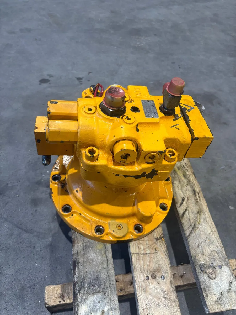Hyundai R140LC-7 swing motor 31N4-10130 - Image 3