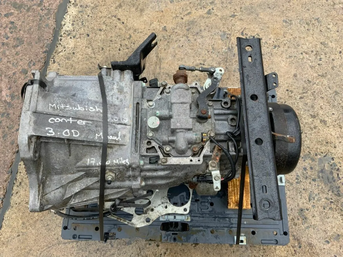 MITSUBISHI CANTER MANUAL GEARBOX...5 SPEED. - Image 3