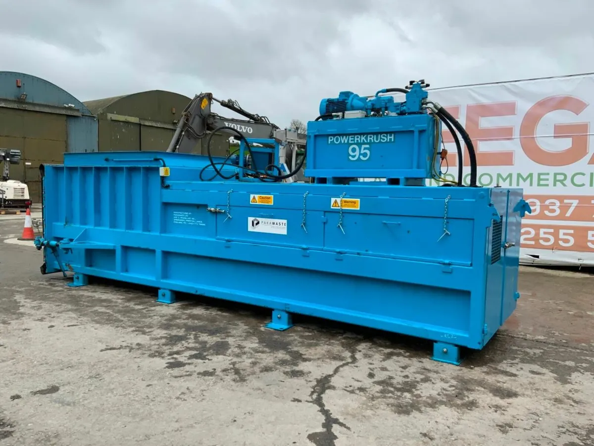 PAKAWASTE P95 POWERKRUSH COMPACTOR baler - Image 3
