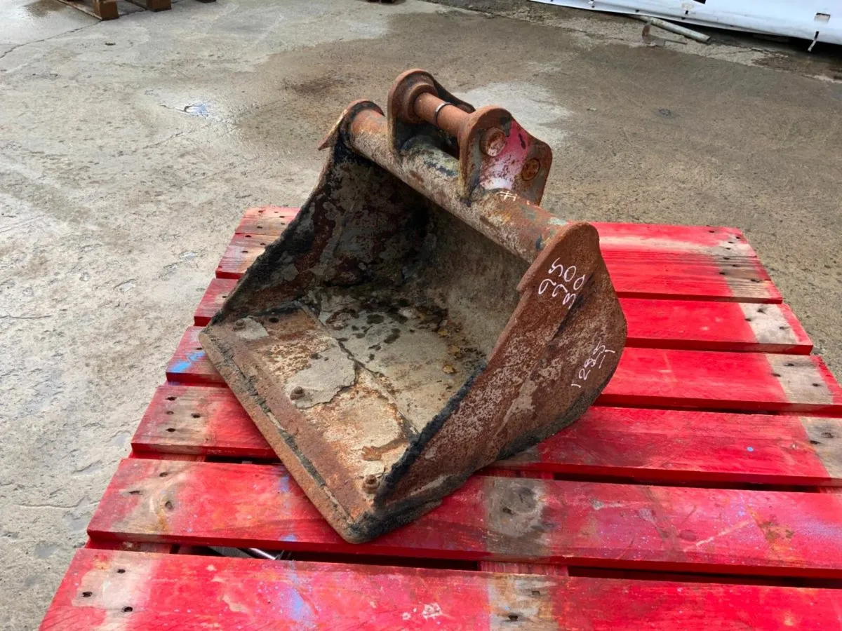 18" MINI DIGGER BUCKET.......30mm PINS....1225. - Image 1