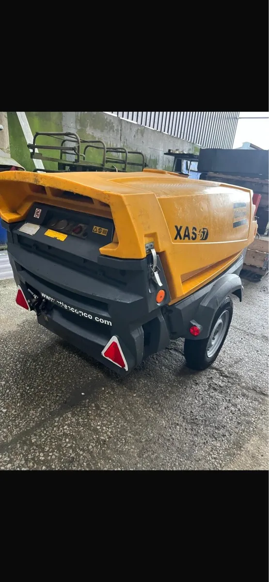 Atlas towable compressor - Image 1