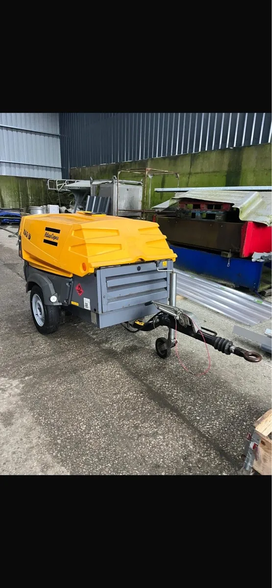 Atlas towable compressor - Image 2
