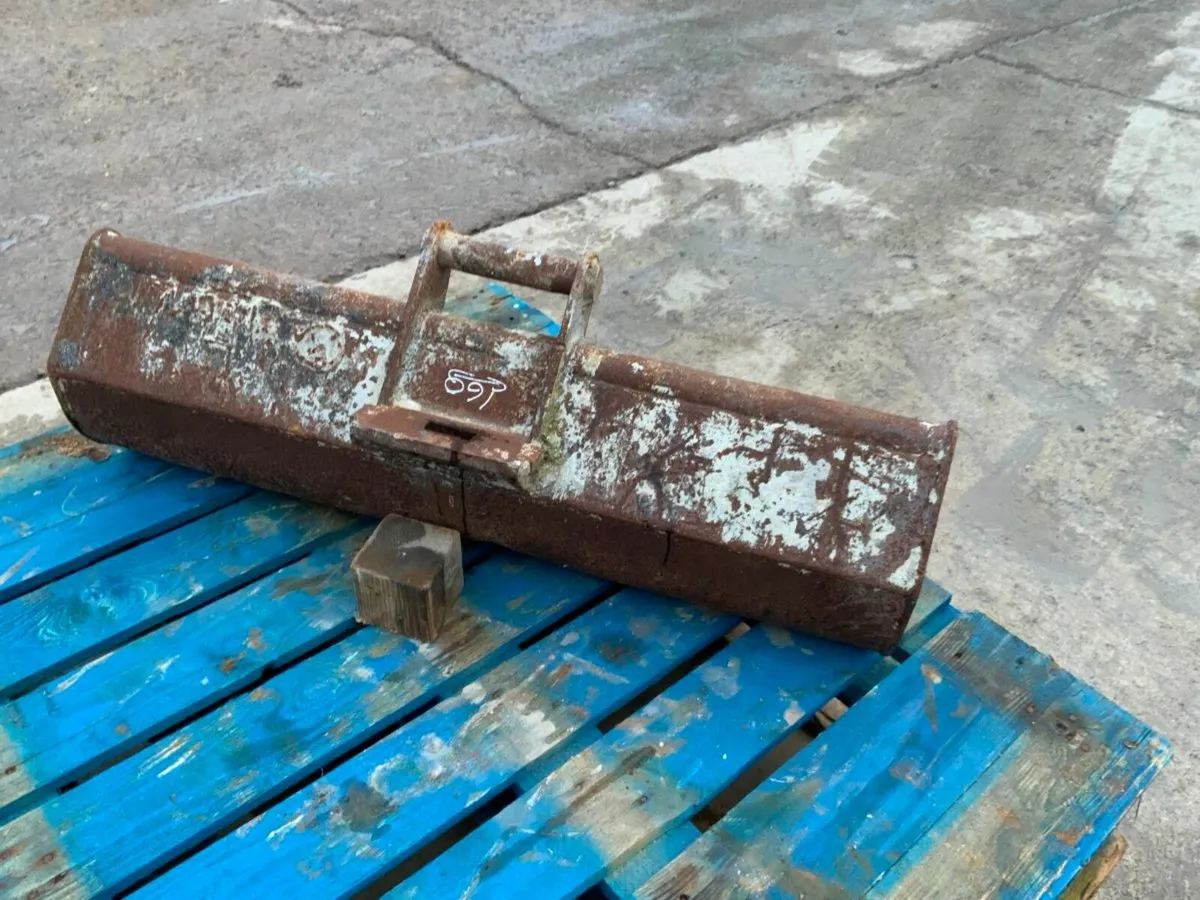 39" MINI DIGGER GRADING BUCKET...HARFORD. - Image 4