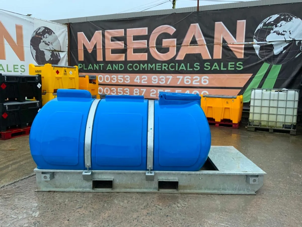 2000lt WESTERN water BOWSER.....GALV SKID......127 - Image 2