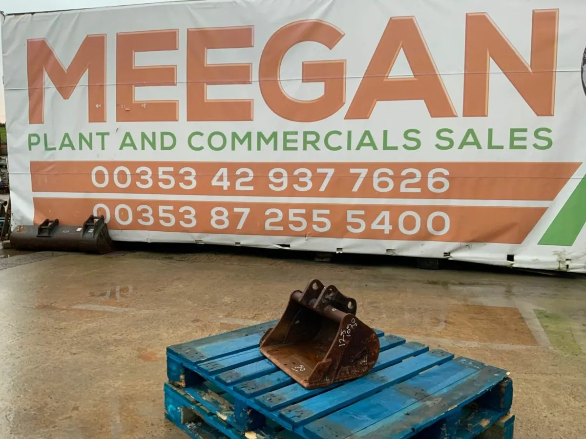 18" RHINOX GUMMY BUCKET....30mm PINS.....15. - Image 2