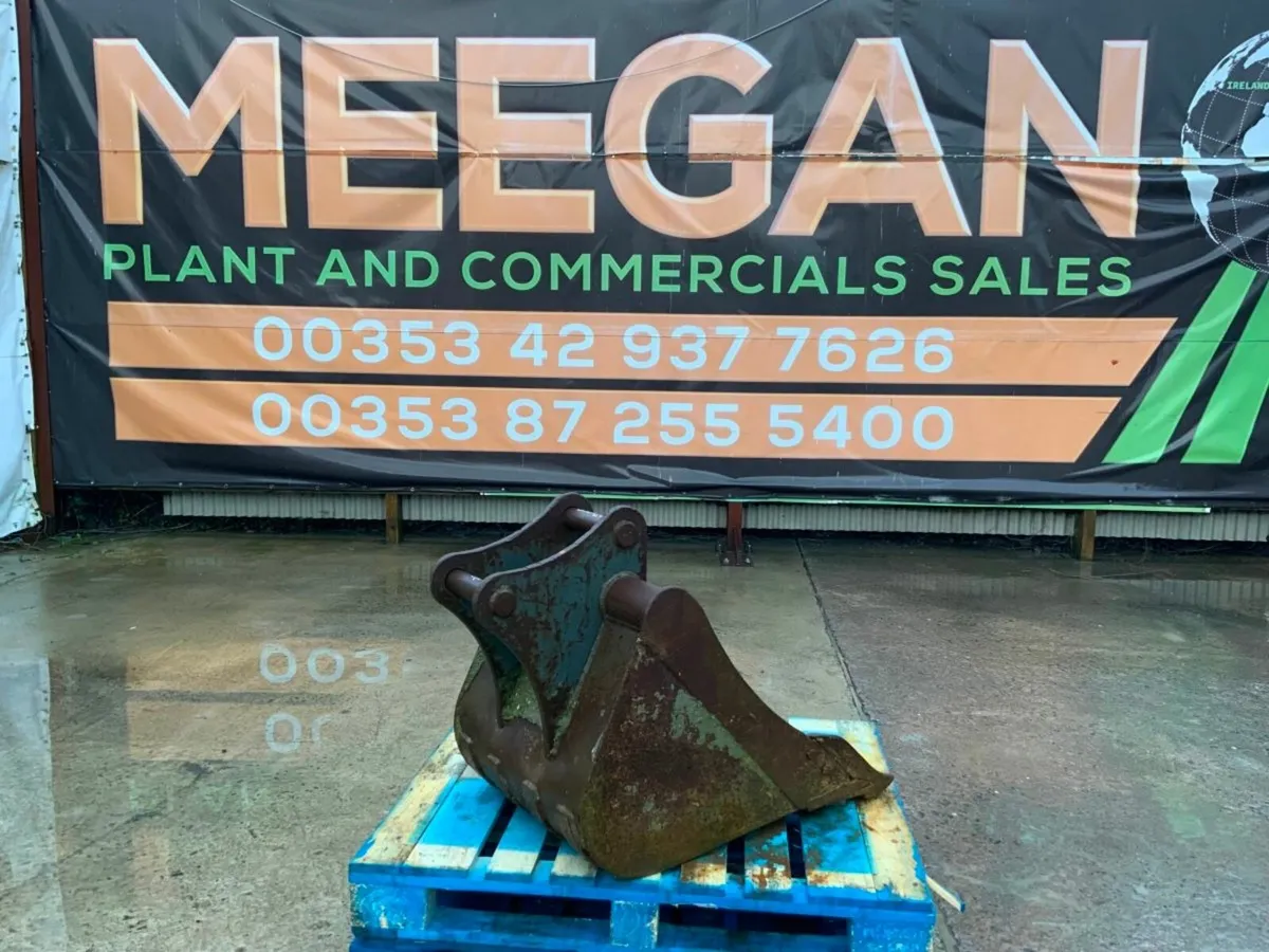 24" DIGGING BUCKET...50mm PINS......1205/24. - Image 1