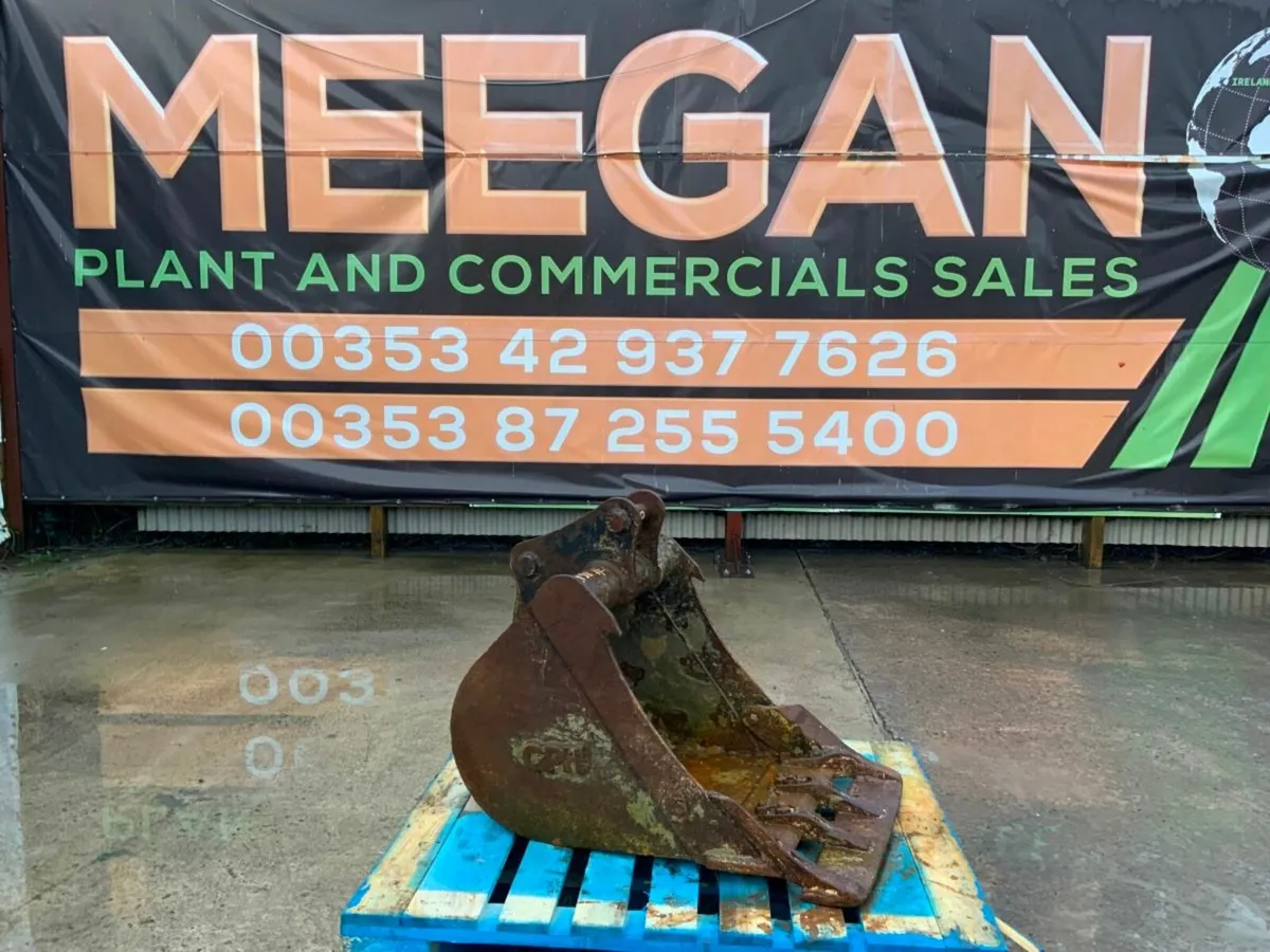 24" DIGGING BUCKET.....45mm PINS......1198/24. - Image 1