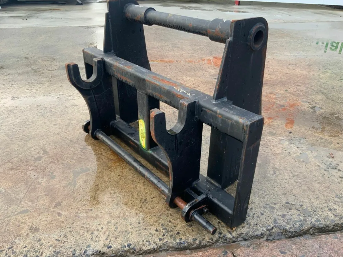 MANITOU HEADSTOCK ADAPTOR / INTERFACE..5826 - Image 3