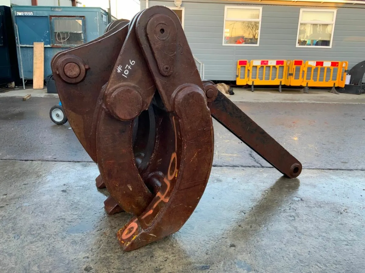 FIVE TYNE MANUAL GRAPPLE...90mm PINS....1076t. - Image 4