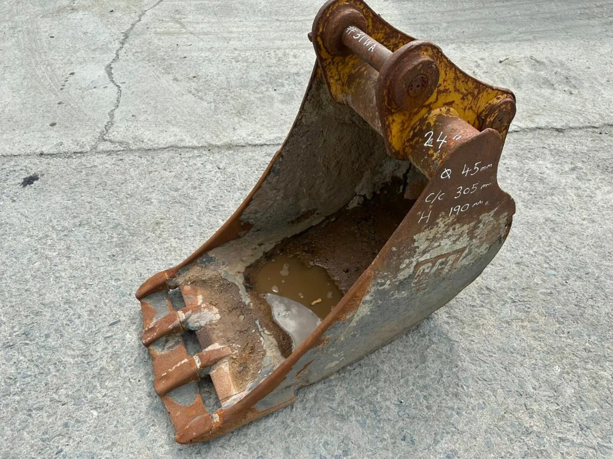 ** 24"... CAT ...BUCKET.... 45MM ..... 31 WA ** - Image 3