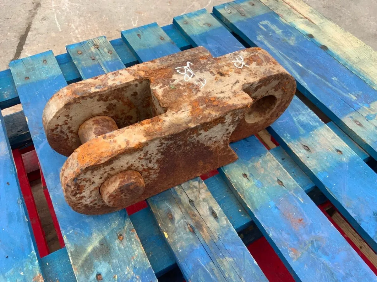 GRAB / GRAPPLE LINKAGE.....60mm PINS. - Image 3