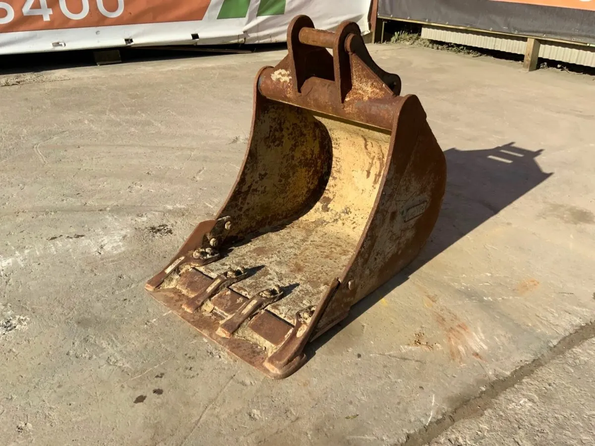 24" DIGGING BUCKET......50mm PINS........1732. - Image 4