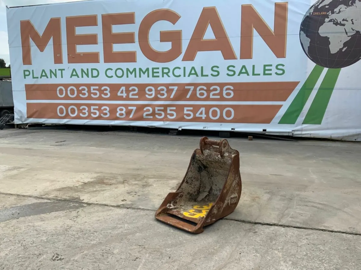 18" DIGGING BUCKET.......45mm PINS.....355. - Image 2