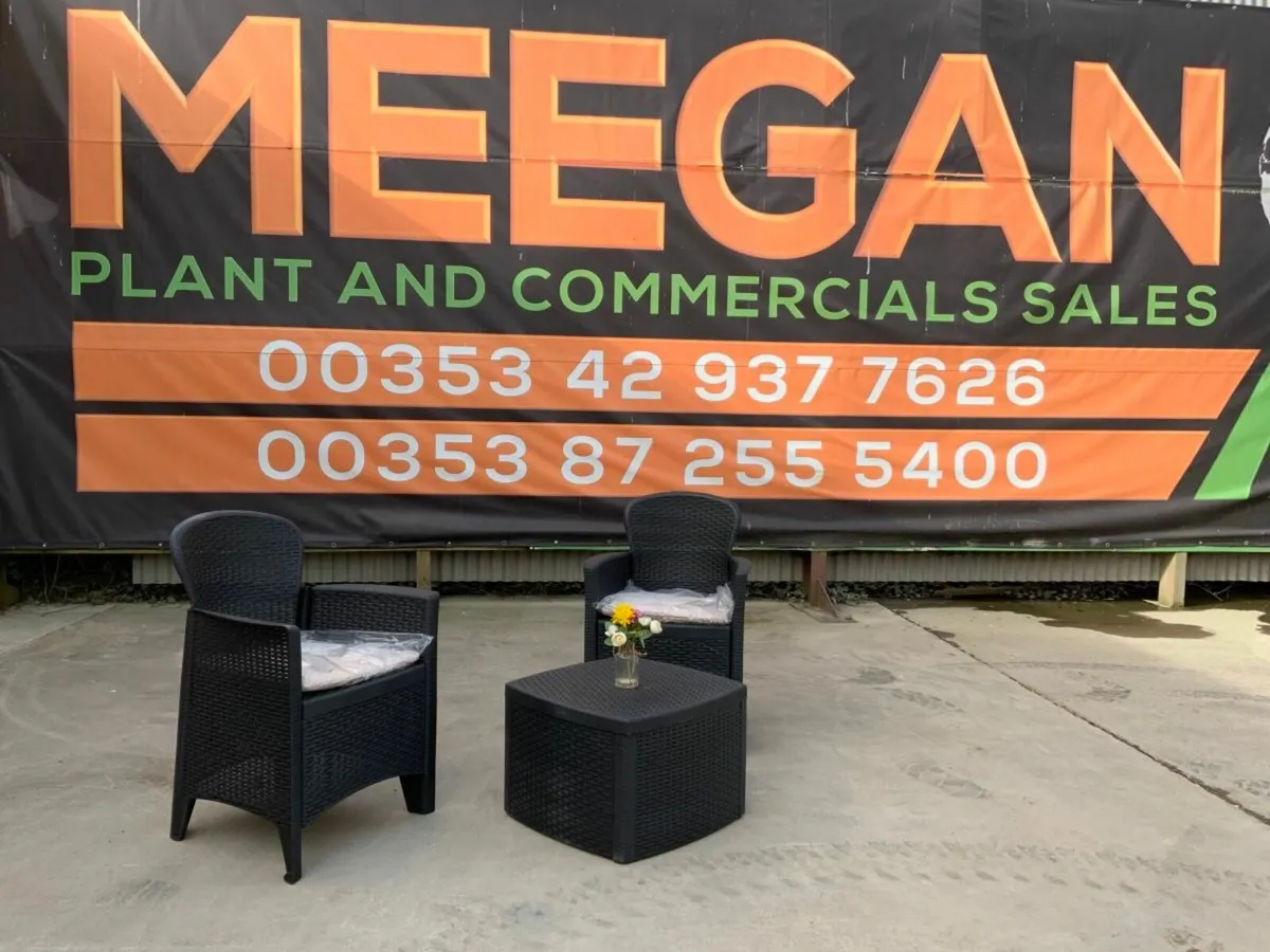 *** 3 PIECE OUTDOOR GARDEN FURNITURE SET *** - Image 1