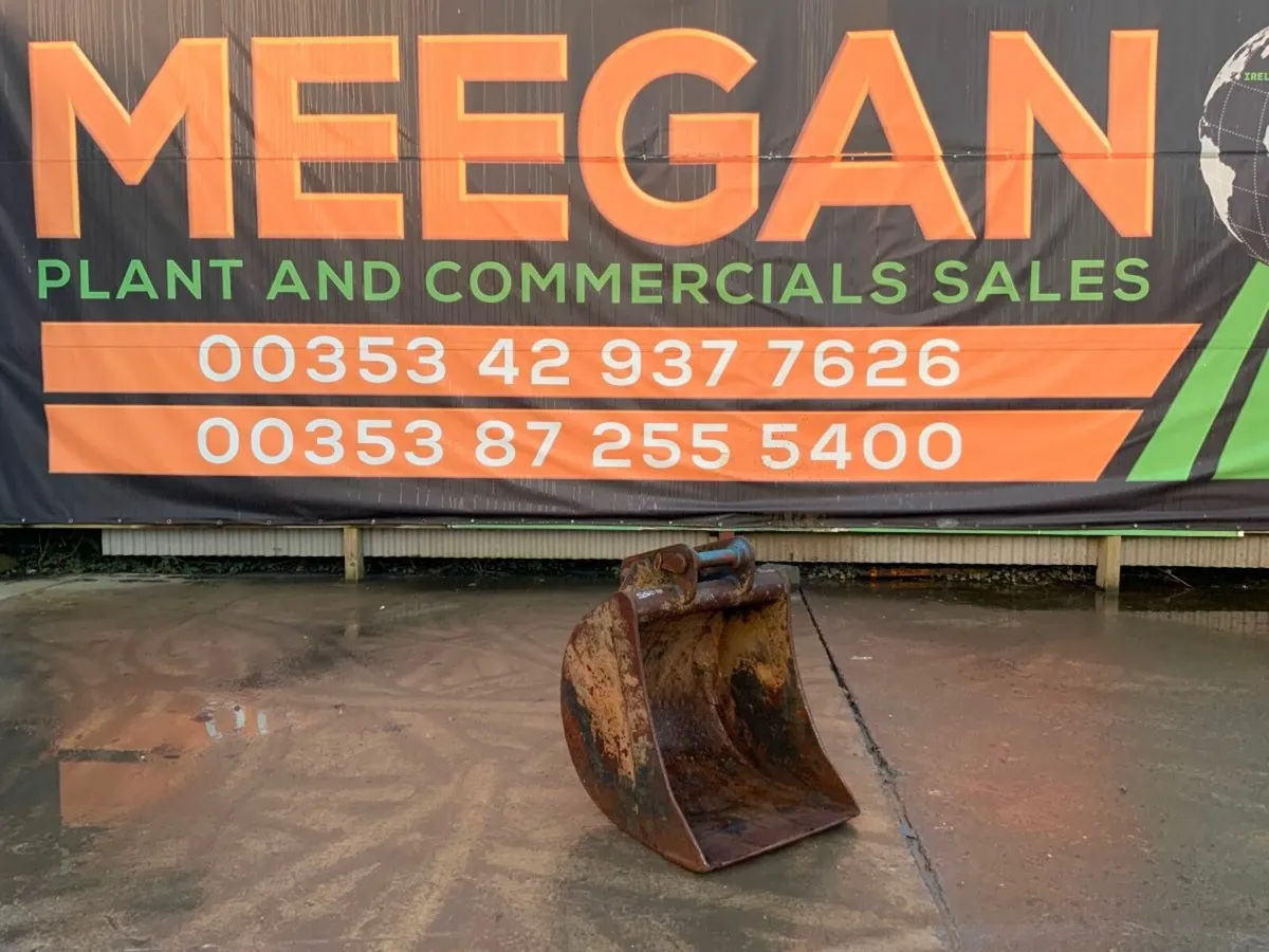 *** 24" DIGGING BUCKET.....45mm PINS......1155 - Image 1