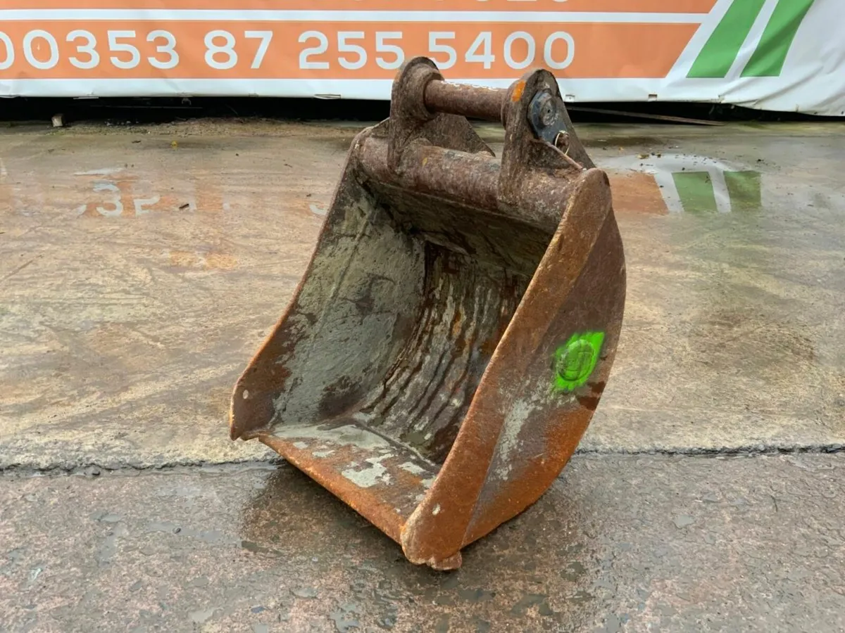 24" STRICKLAND DIGGER BUCKET....60MM......#4582 - Image 1