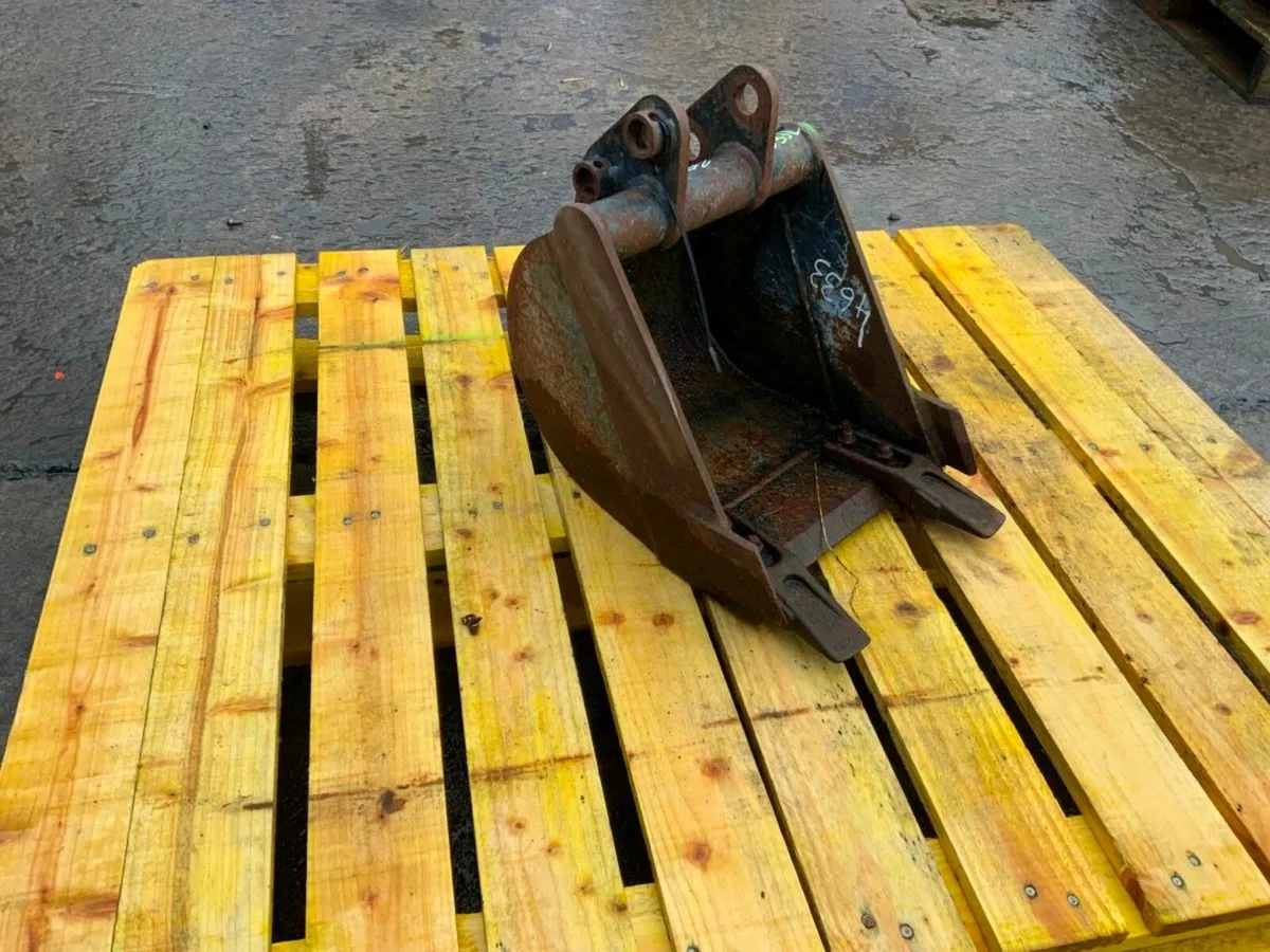 *** 12" JCB DIGGING BUCKET.....25mm...........#463 - Image 3