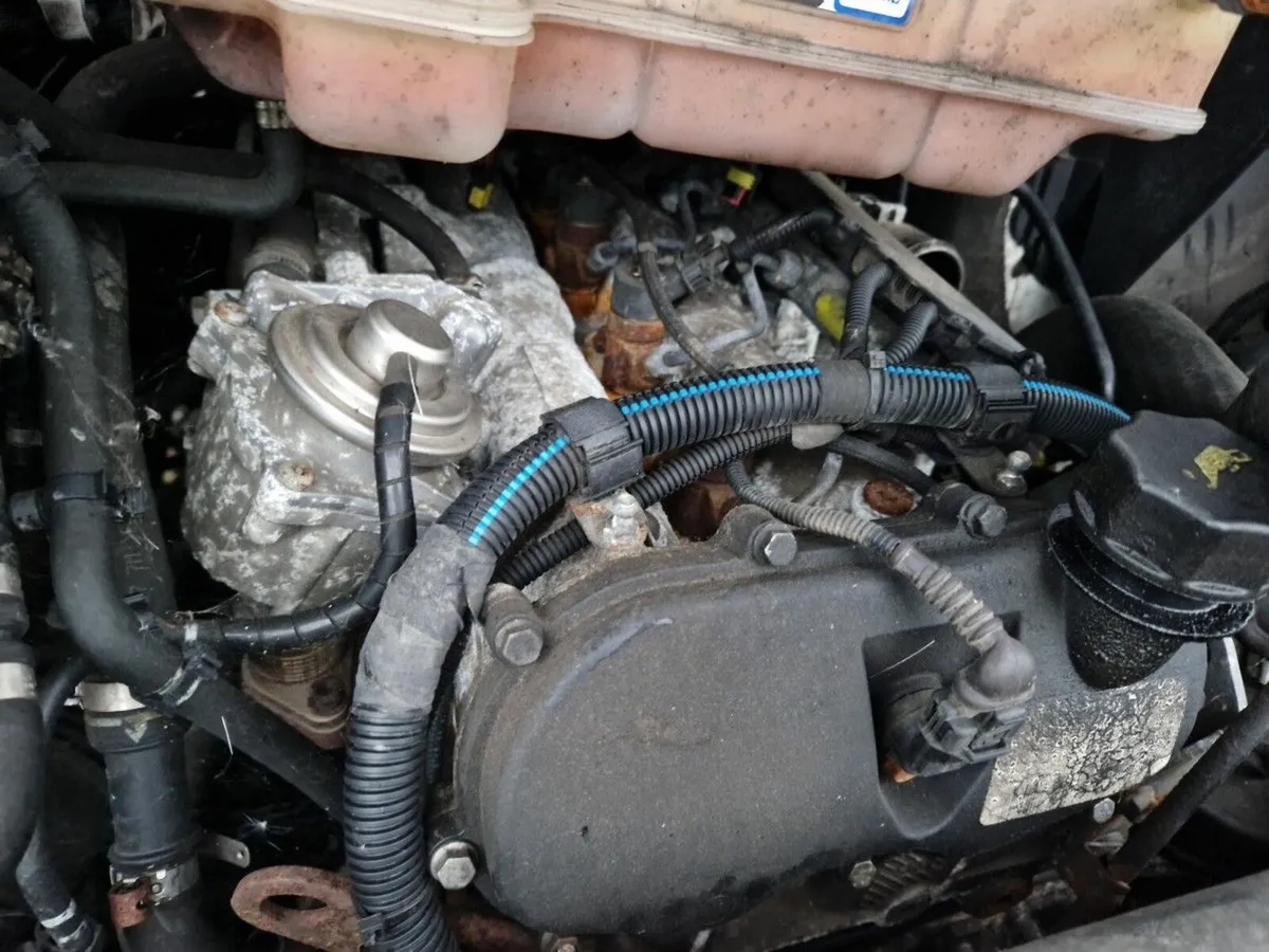 2008 automatic Iveco daily mini bus breaking parts - Image 2