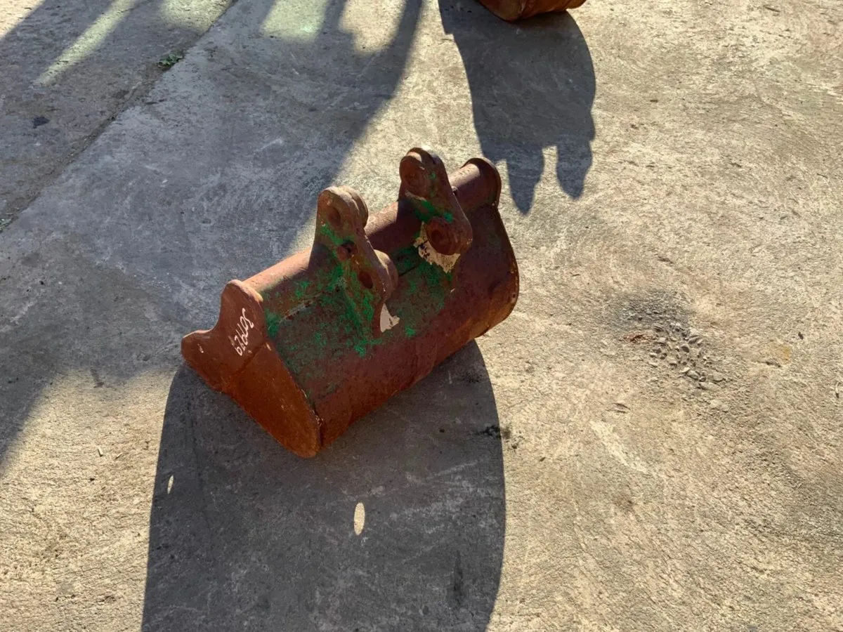 *** 18" MINI DIGGER BUCKET.....25mm PINS...307929 - Image 3
