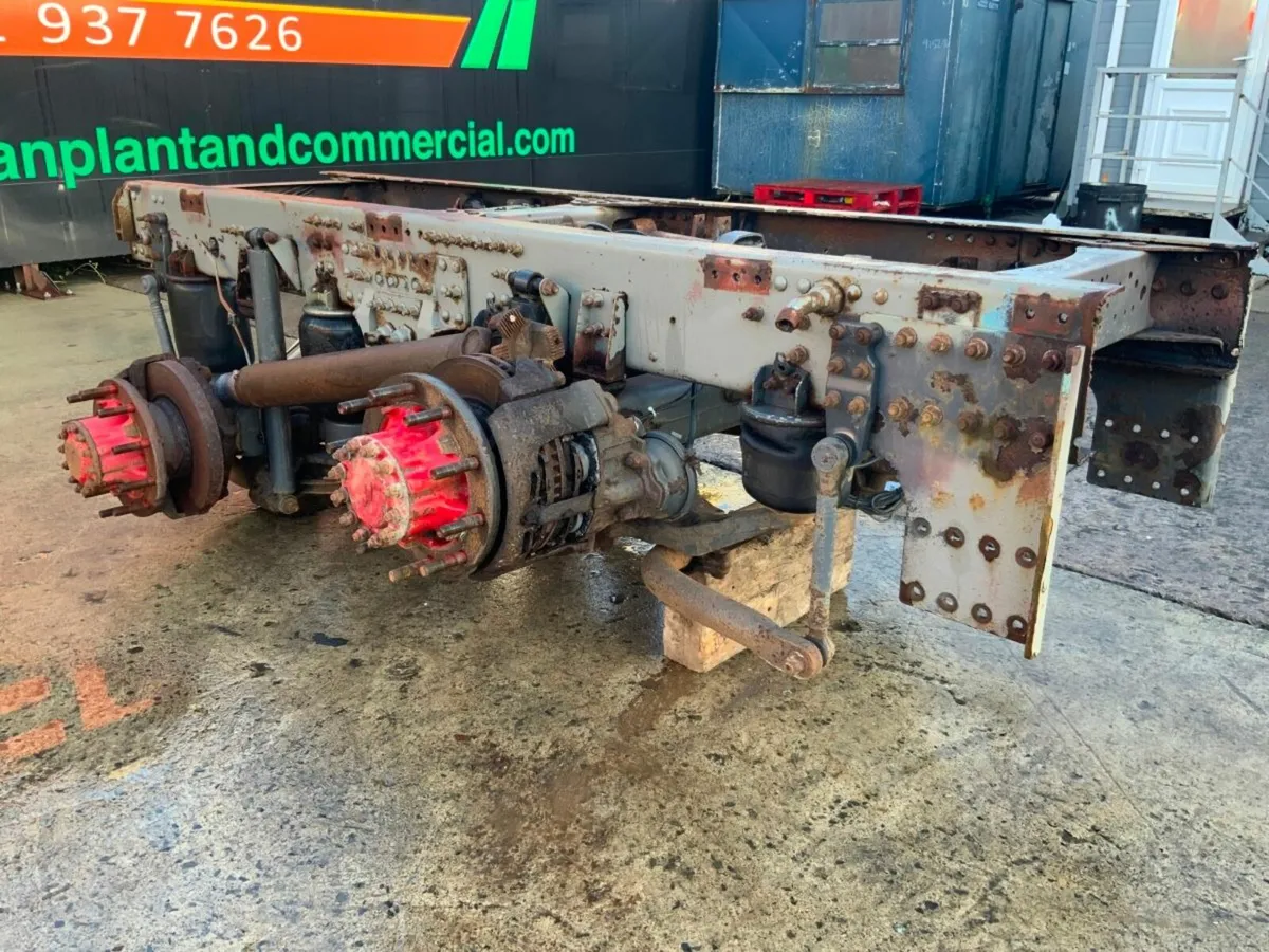 Volvo FM TWIN WHEEL TAG AXLE PARTS SPARES. - Image 1