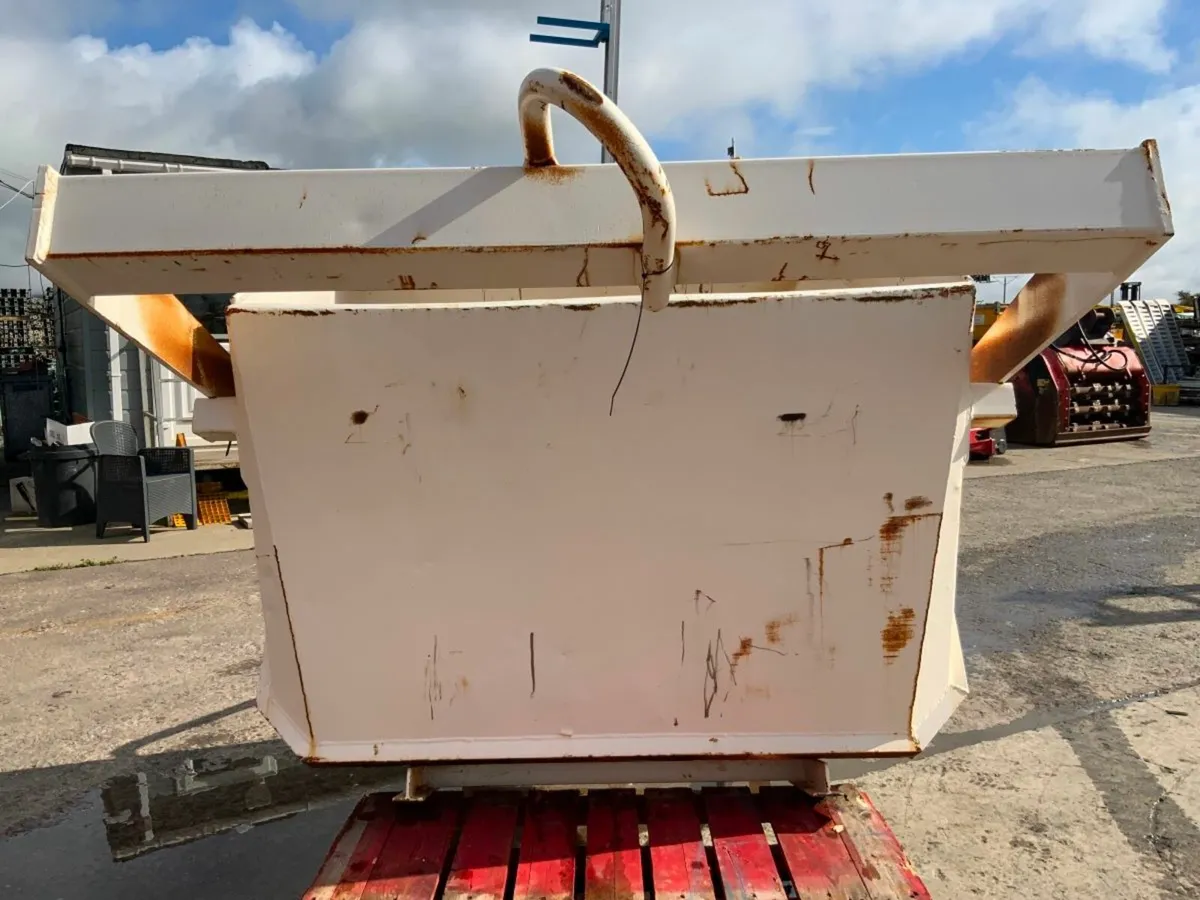 1500lts SECATOL CONCRETE POURING SKIP......1624 - Image 4