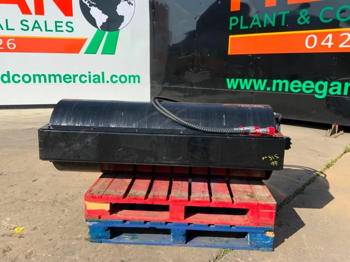 SKID STEER VIBRATING ROLLER ATTACHMENT...315 - Image 2