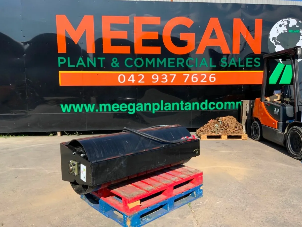 SKID STEER VIBRATING ROLLER ATTACHMENT...315 - Image 1